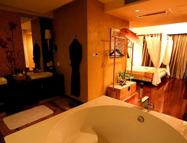 广州养生会所的黄昏恋：当爱情遇上八十岁